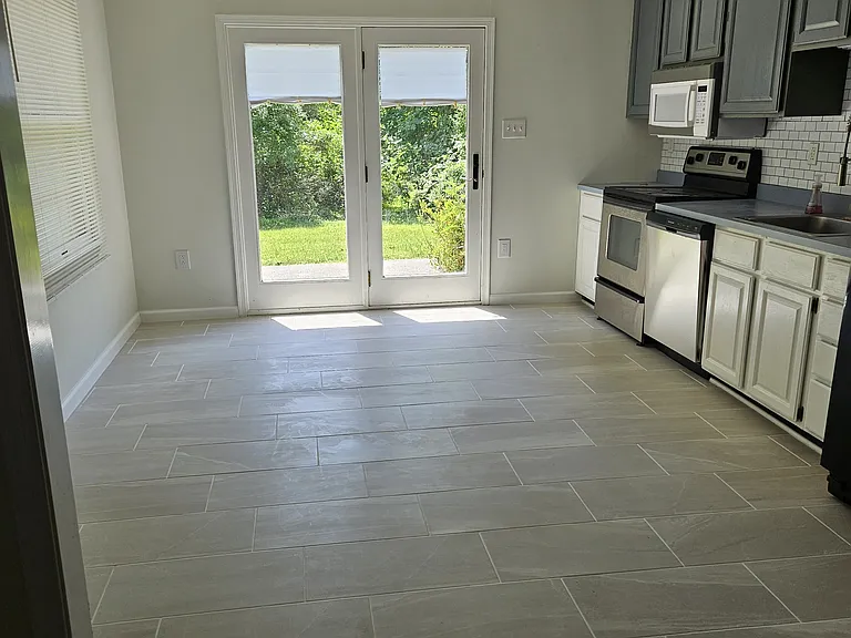 11905 Appling Valley Rd — Photo 3