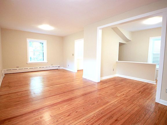 Living room/dining room