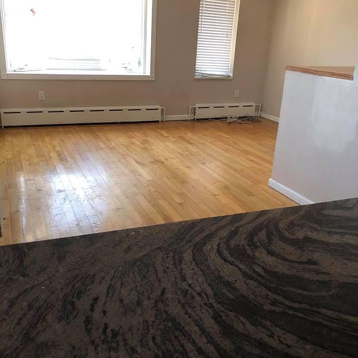 1st image of 7820 Metropolitan Ave