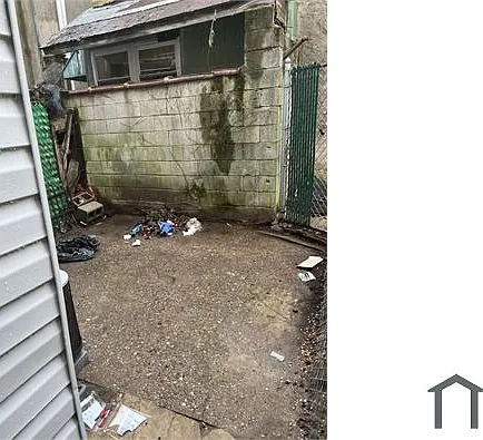 1924 N Mutter St — Photo 12
