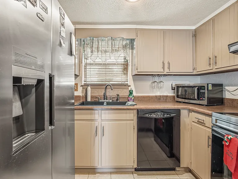 65190 Pridgen St — Photo 1