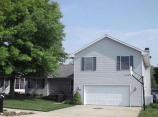 1368 Moundview Ln, Decatur, IL 62526