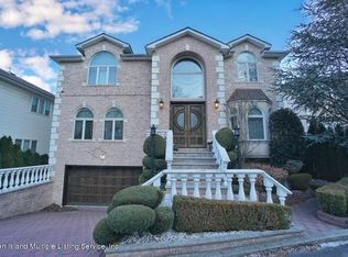 29 Michael Loop, Staten Island, NY 10304