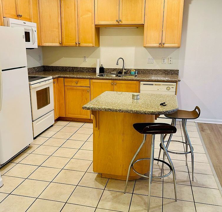 1st image of 88 N Jackson Ave Unit 412