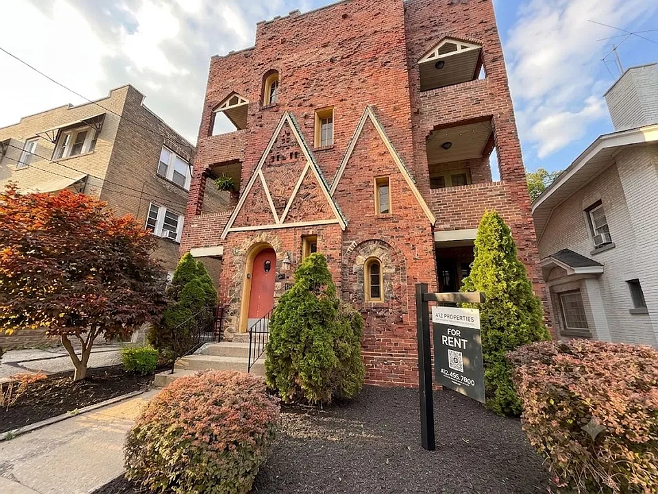 119 Central Square