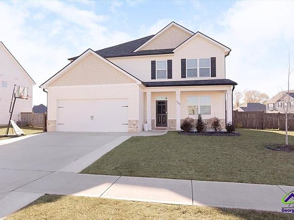 2nd image of 219 Barnyard Way