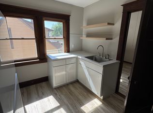 132 E 6th St #2, Red Wing, MN 55066