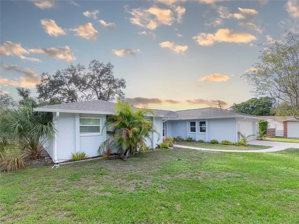 2710 Silver King Way, Sarasota, FL 34231
