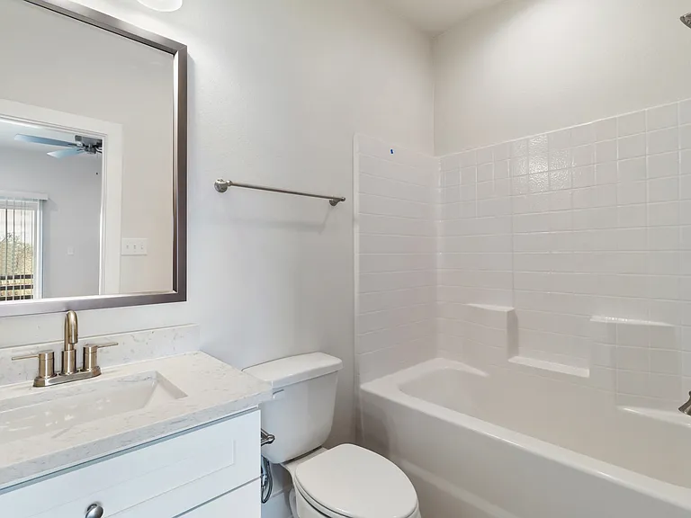 310 Fairway Dr #113 — Photo 16