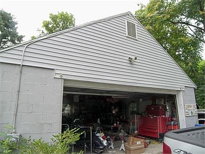 2nd image of 186 Asbury Broadway Rd