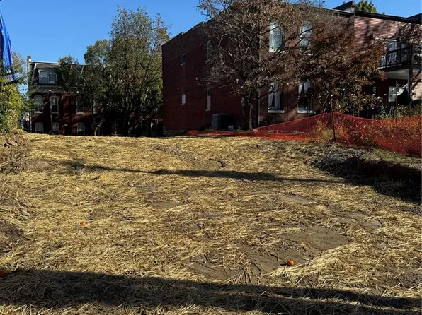 2409 S 10th St, Saint Louis, MO 63104