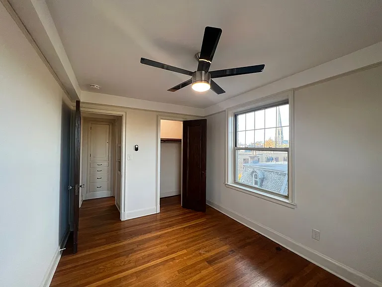 Mayflower Apartments — Photo 56
