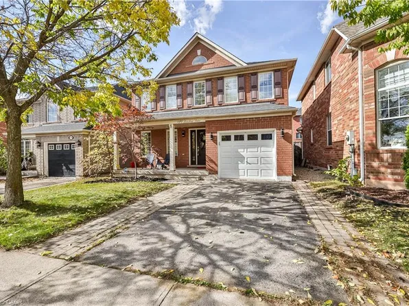 2387 Lionstone Dr, Oakville, ON L6M 4S8