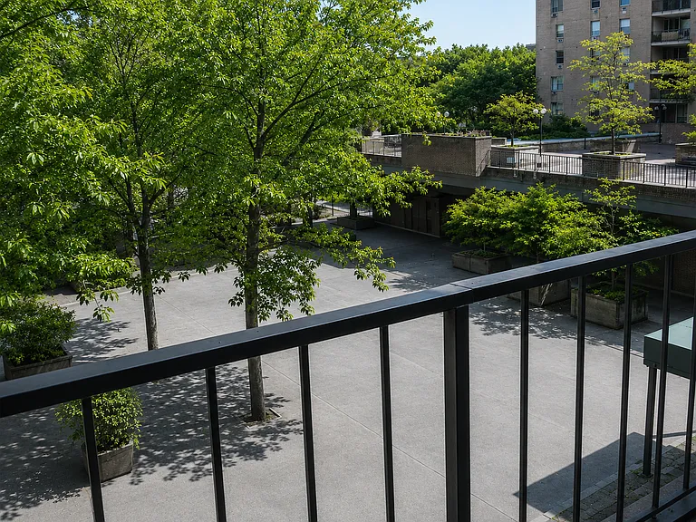 44 Washington St #307 — Photo 2
