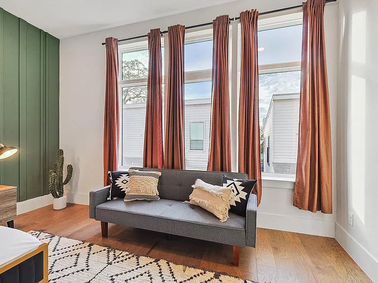 1805 Browder St #103 — Photo 15