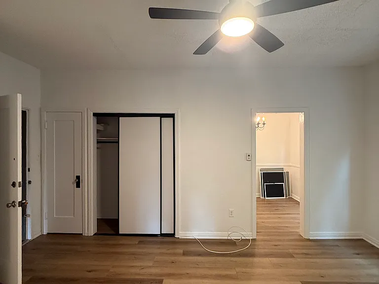1552 N Commonwealth Ave #4 — Photo 15