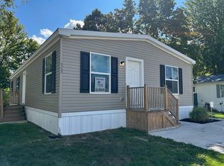 33 Locust Dr, Hamlin, NY 14464