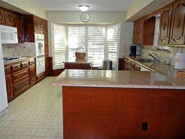 1st image of 9435 Windy Knoll Dr