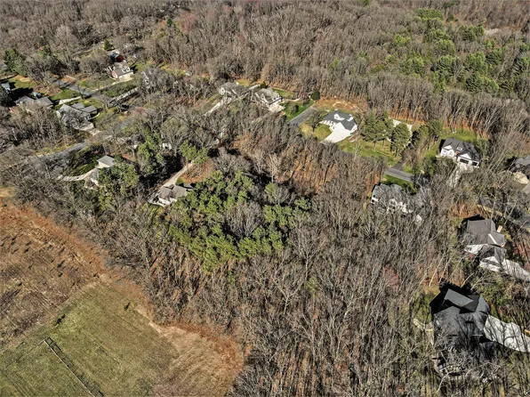 1088 Oshtemo Trce, Kalamazoo, MI 49009