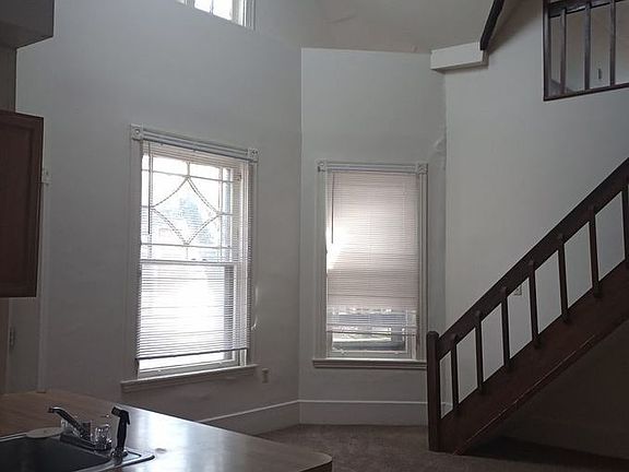 5th image of 354 W 7th St APT 4