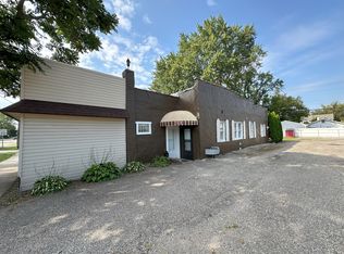 1318 S Campbell Rd, Royal Oak, MI 48067