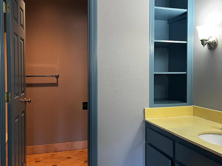 1066 Cabrillo Park Dr #A — Photo 25