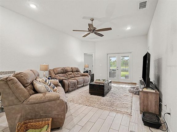 4th image of 16137 61st Ln E