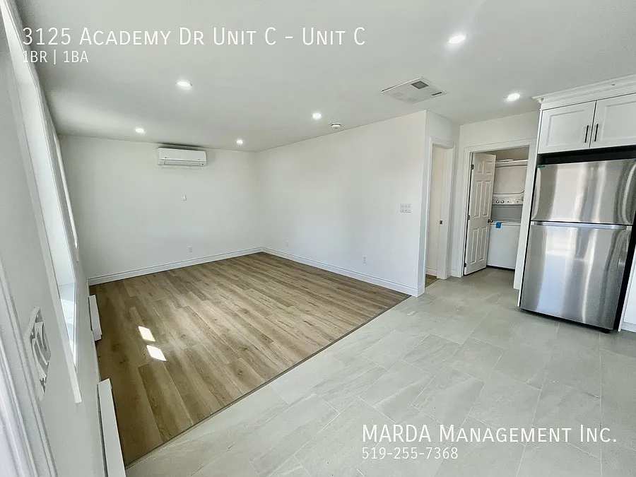 Building Photo - 3125 Academy Dr #C