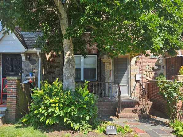 8121 77th Avenue, Glendale, NY 11385