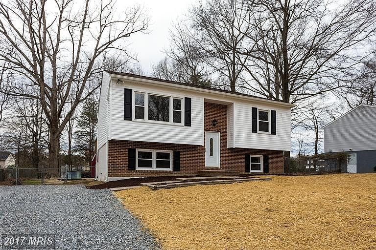 1st image of 303 Durham Dr