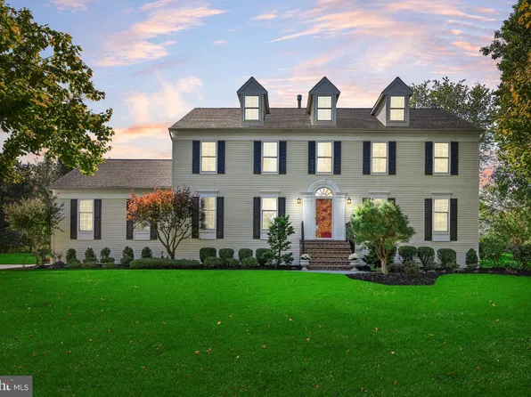 108 Paddock Dr, Columbus, NJ 08022
