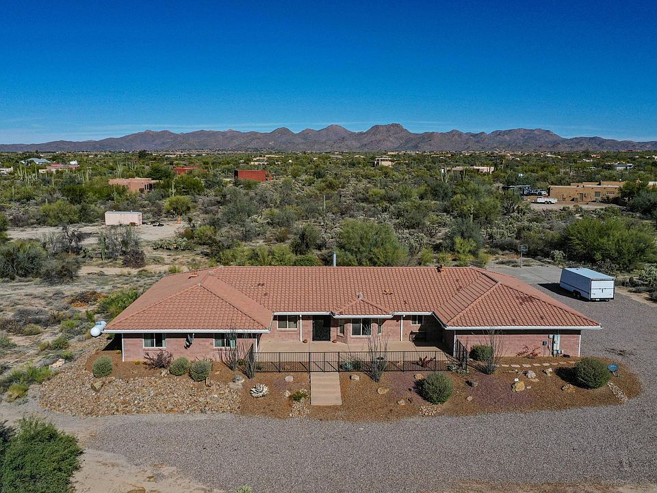 1st image of 4700 W Flying Diamond Dr