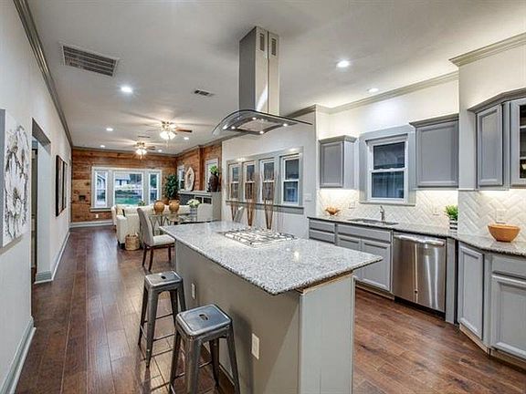 3rd image of 2317 Western Ave