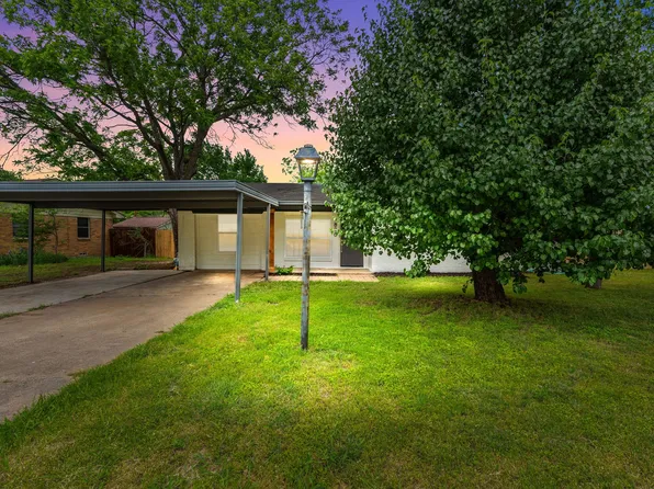 820 Yale Ave, Lewisville, TX 75057