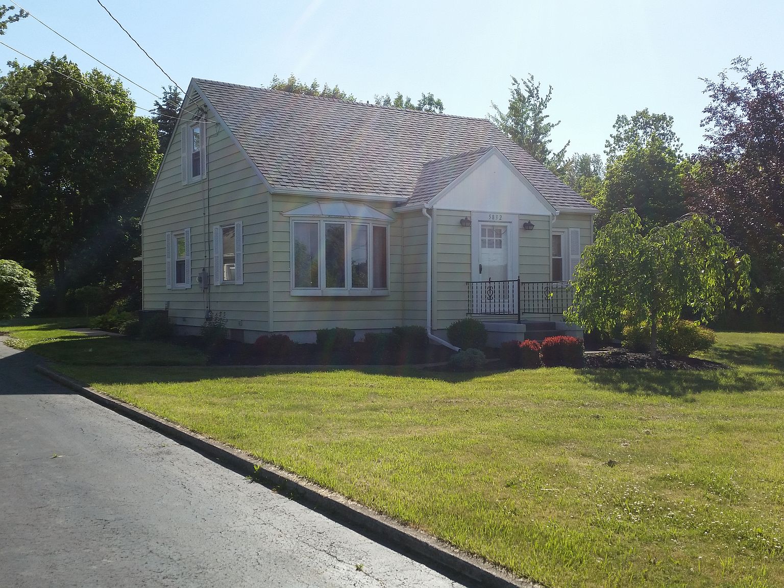 5832 Stone Rd, Lockport, NY 14094 Zillow