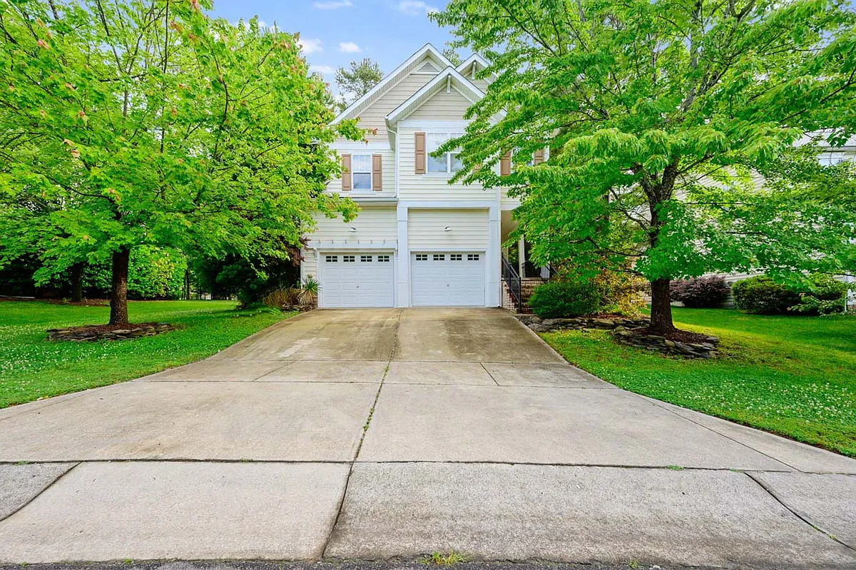 Building Photo - 508 Goldflower Dr