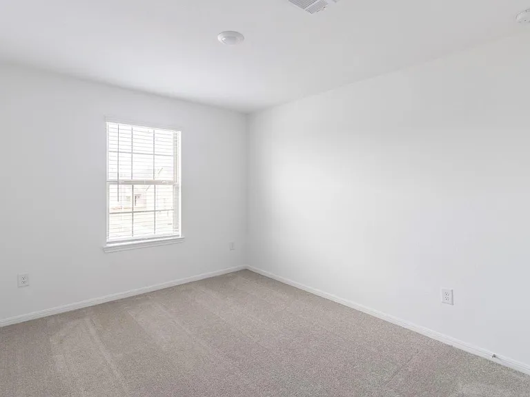 1052 Greenshank Dr — Photo 16