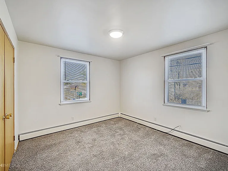 1307 Calumet Ave — Photo 19