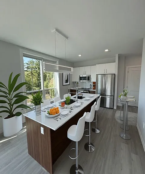 Residences at Sharon Gallery — Photo 112