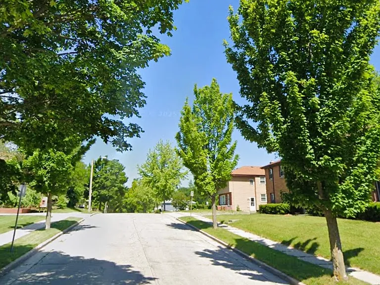Street view John Street.