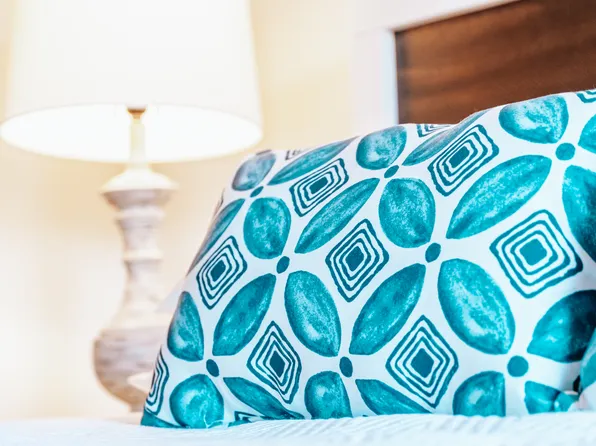 38 Noble St, Narragansett, RI 02882