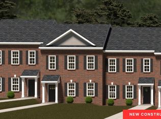 5671 Huntridge Rd, Roanoke, VA 24019