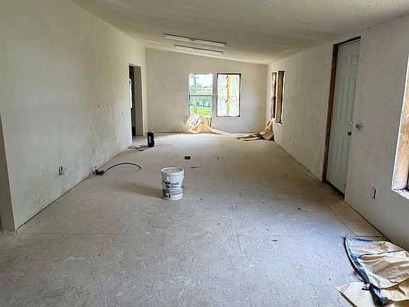 4th image of 1676 South St