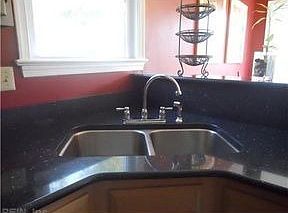 3rd image of 1701 Chestwood Dr