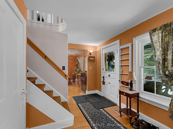 3rd image of 6014 Main St