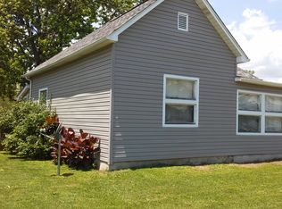 405 S Victor St, Christopher, IL 62822