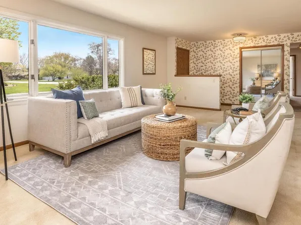 7415 North Bethmaur LANE, Glendale, WI 53209