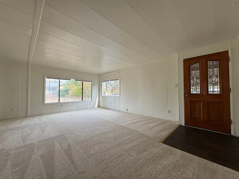 460 South St — Photo 6