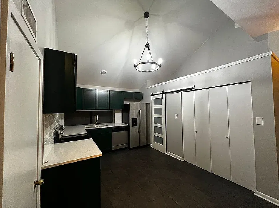 416 Atkins Rd — Photo 2