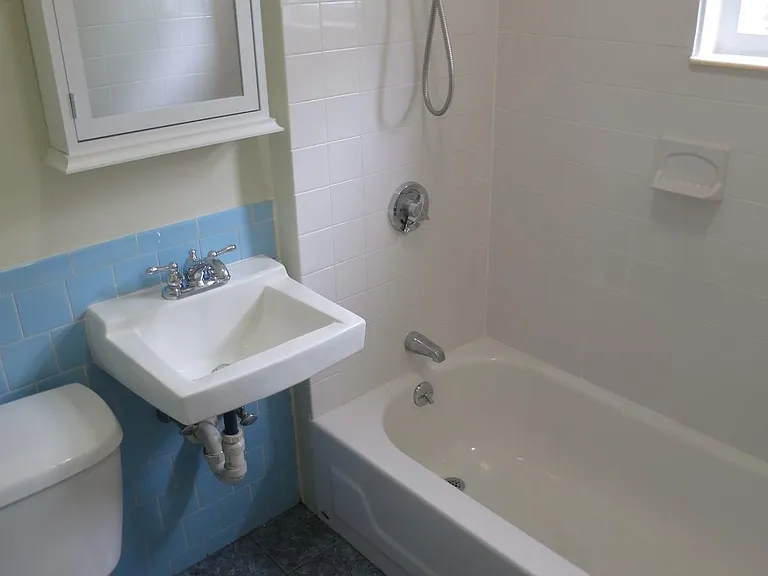 93 Flint St #2A — Photo 6